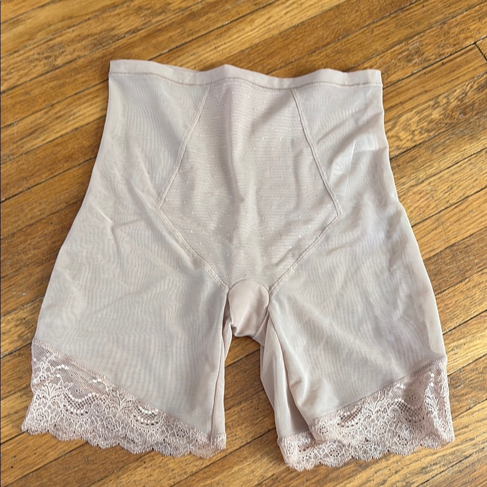 Women's Lace Trim Shapewear Shorts - like new